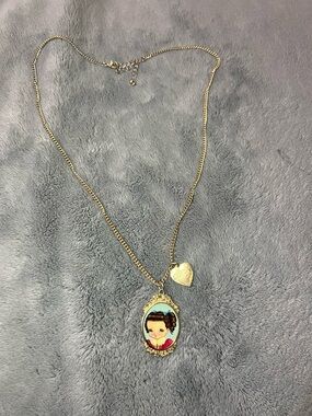 Gold-tone Heart Charm Necklace with Illustrated Portrait Pendant - Gold tone
